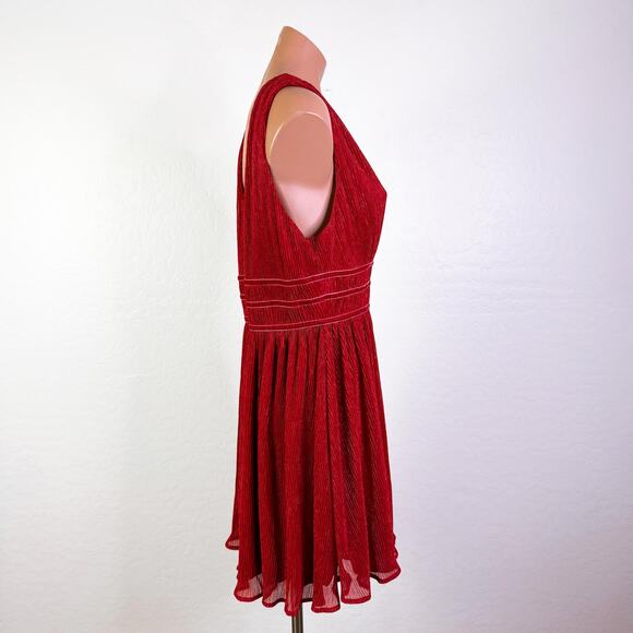 Lulus Smokeshow Metallic Velvet Plunge Dress Whimsigoth Fairy Romantasy XL NWT - Picture 6 of 12